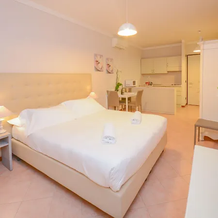 Il Sogno 4* Дезенцано-дель-Гарда